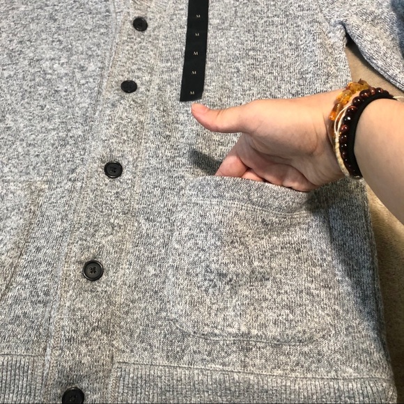 Men’s Banana Republic Heather Light Gray Cardigan - Picture 4 of 11